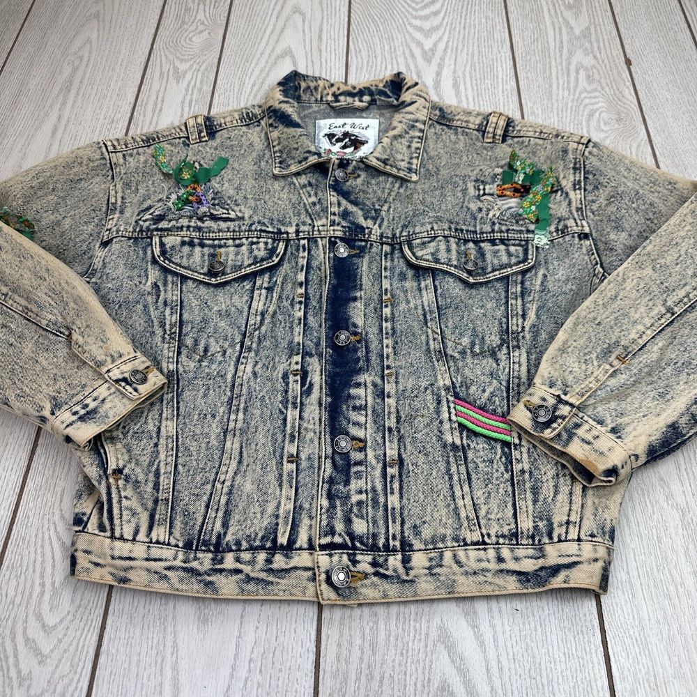 East West By Panda Group Acid Washed Womens Size M Jean Jacket Button Front VTG
